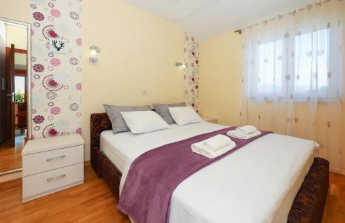 Two-Bedroom Apartment With Sea View In Split - Foto 18
