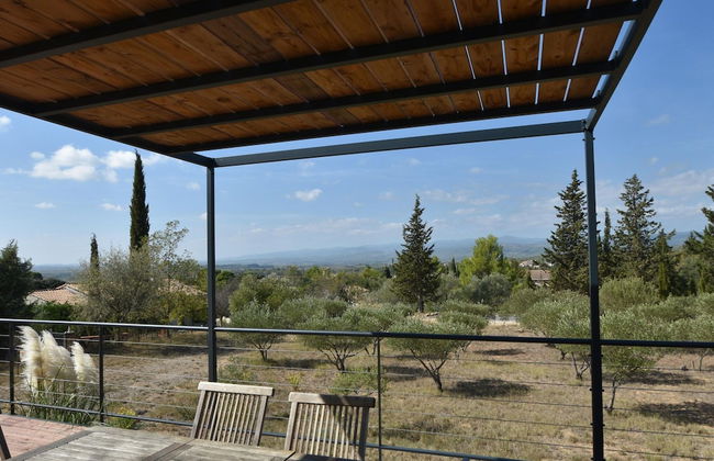 Villa With Pool & Views - Photo 34