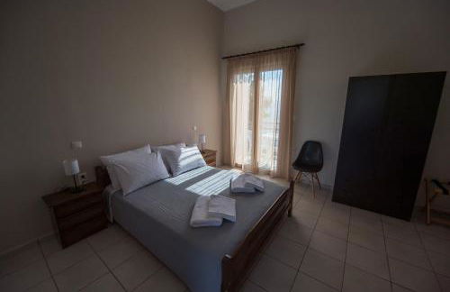 Nikolatos Apartments - Photo 5