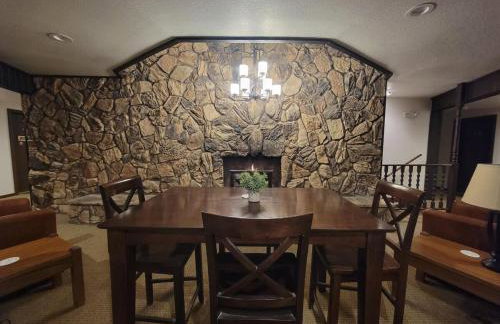 Cozy Retreat with Scenic Views- Prestige Vacations - Foto 13