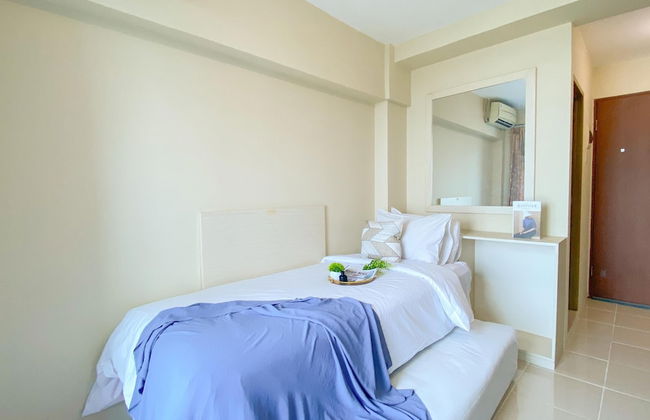 Homey And Best Place Studio Tifolia Apartment - Photo 1