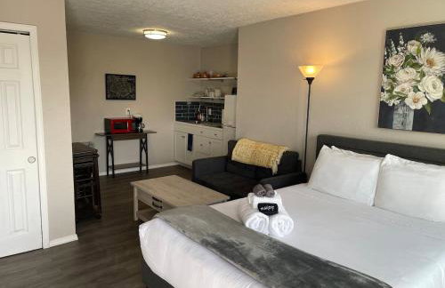 Studio wbalcony-Nob Hill, UNMH, Pres Hosp - Foto 1