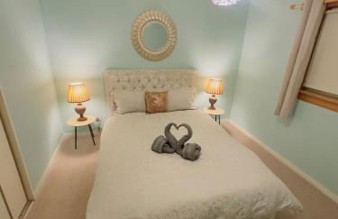 Modern & Cosy 3 Bedroom Inverkeithing home- Ideal for Edinburgh Dunfermline & St Andrews with Free Parking - Foto 7