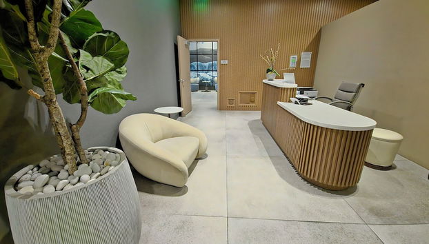 Smart Brickell Condos Free Parking by Cielo Stays - Foto 2, Mostrador del conserje