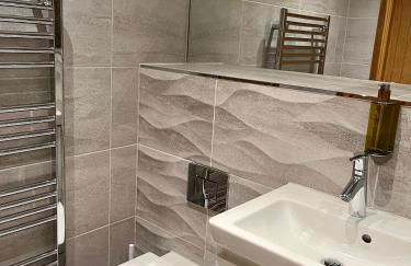 Royal Golf Apartments - Photo 3