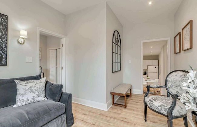 Casa Queen-Unique 2BR Suite- Leslieville - Foto 14