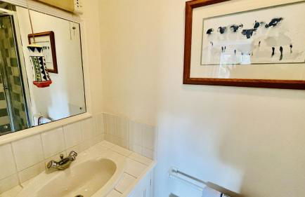 Orchard Cottage - Walking distance of the river, charming sunny patio, quiet location - Foto 17