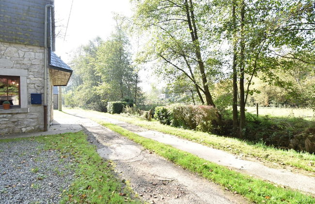Cottage With Bubble Bath - Photo 22
