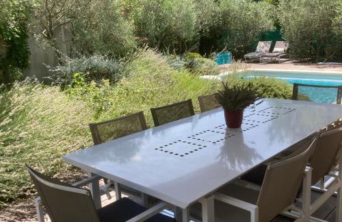 Villa récente avec piscine privée - Foto 13