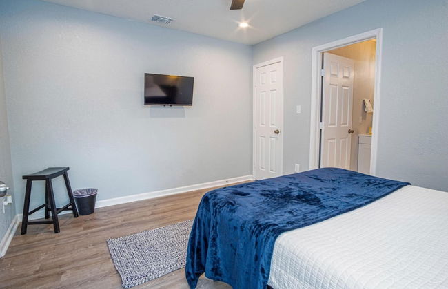 Charming 3BR 1BA Close to Vibrant Downtown - Foto 3