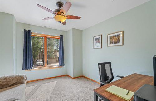 Bluebird Song Prime Flagstaff Location Outdoor Retreat with Fenced Yard and Firepit - Foto 32