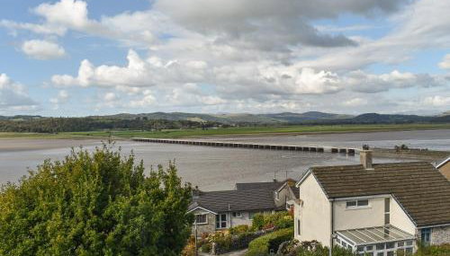 Ted's Place - Photo 1