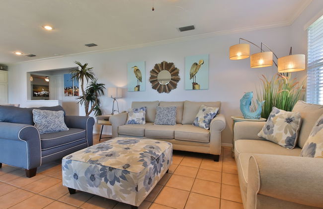 Tradewinds Beach Resort - Foto 1