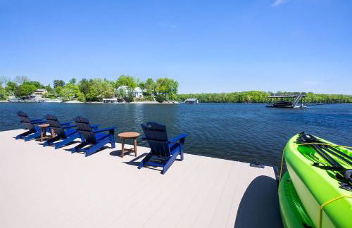 New Home, Dock, Home Theatre Projector, Hot Tub, Fire Pit, Kayaks - Foto 3