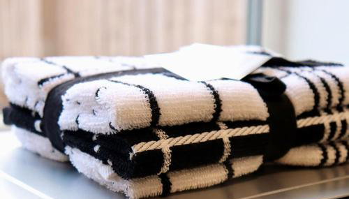 Charming 3 Bedroom Property FREE WiFi & Parking - Foto 3, towels