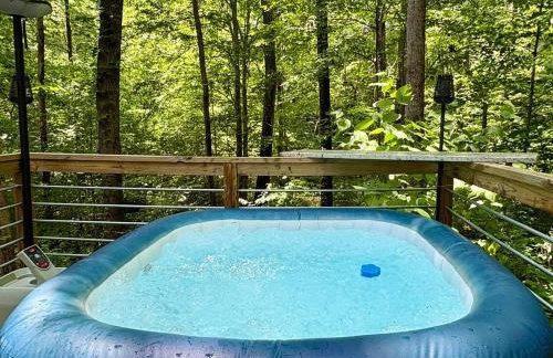 Romantic Cabin, Hot Tub, Lake Access, OutdoorLiving! - Foto 43