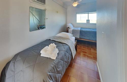 Beach Oasis - Photo 15