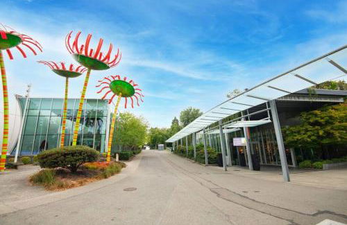 Vibrant 2bed Condo - Stroll to SEA Space Needle - Foto 52