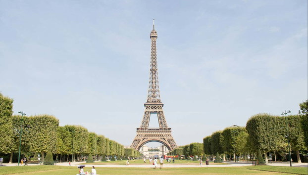 Eiffel Tower Guided Tour + Versailles Day Trip by Train - Photo 2, Visit the iconic Eiffel Tower