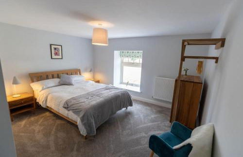 Mowerina - Dog-Friendly Barn Conversion with a Hot Tub - Photo 14