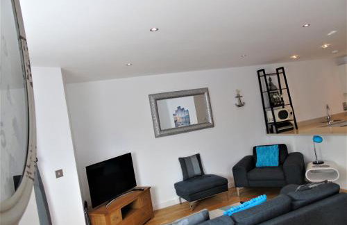 Seaview, Luxury apartment, 2 min walk to Porth Beach - Foto 31