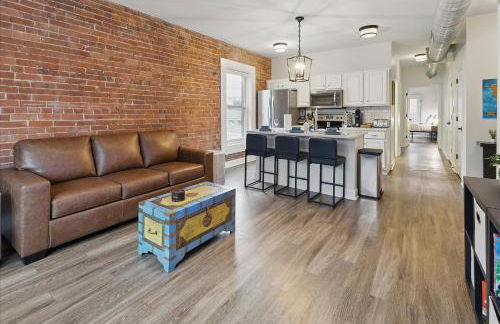 downtown Indy with Fire Pit and Free Parking - Foto 5