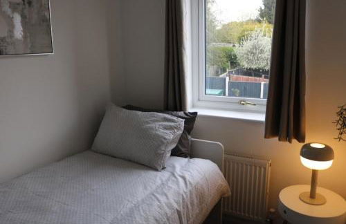 Charming 2 Bed House - Family Friendly - Foto 7