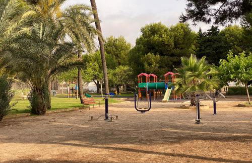 Orihuela Costa 2-bedroom 1-bath renovated vacation rental on La Zenia Beach - Foto 10