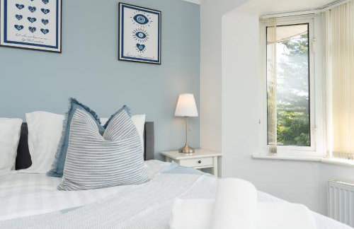 3-Bedroom Cosy Stunning Central Home, Sleeps 8 with Parking and Private Garden - LONG TERM STAY SPRING SPECIAL OFFER AVAILABLE! - by Blue Puffin Stays - Foto 10