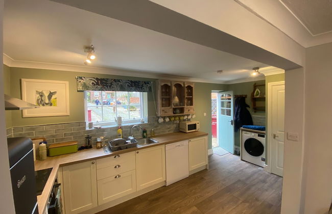 Characterful 3 Bed Cottage in Barrow Upon Humber - Foto 6