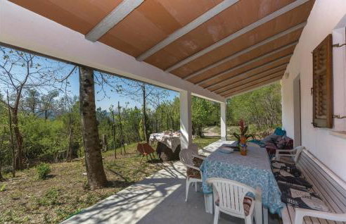 Two-Bedroom Holiday Home In Dolenja Vas - Foto 6