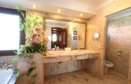 Villa Turrion - Photo 20