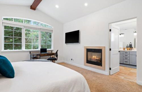 Gorgeous Santa Cruz Villa - Modern Beachside Paradise with NEW Hot Tub & Fast Wi-Fi - Foto 39