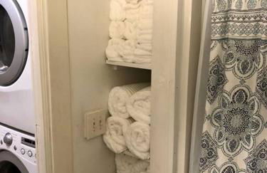 Coastal Cabin - Downtown Historical Log Home - Foto 20