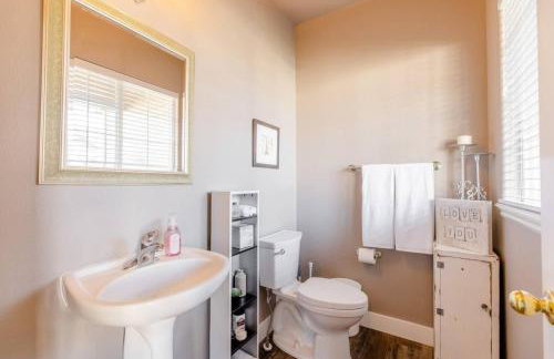 Prime Location The Village Green Room Desk - Foto 2