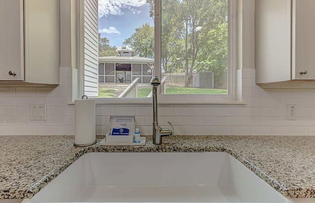 Rooftop Deck w/ City Views! - Foto 30