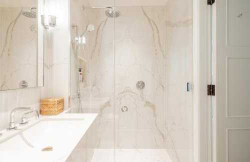 Claridge House by SLO - Photo 54