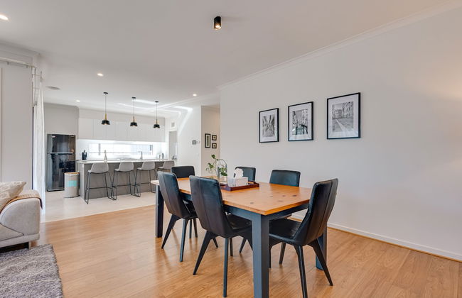 StayAU Newly Cozy Holiday House Tarneit - Foto 27