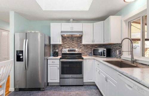 Hot Tub Sauna Ping Pong Table Treehouse and Fire Pit - Foto 10