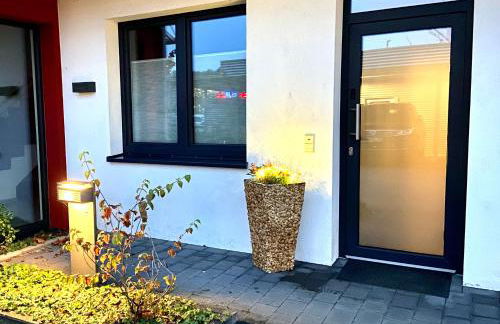 MiCasa OL - Deluxe Apartment mit Stil - Carport Stellplatz - Küche - WLAN - 3,7 KW Steckdose für E Auto - Terrasse - Photo 47