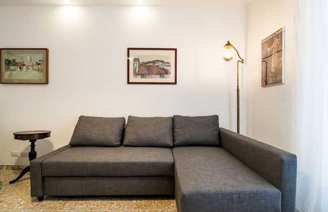 San Pietro Bright Apartment - Photo 26
