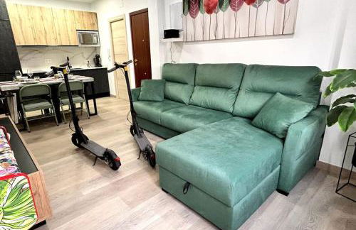 LUJO 10 pax Proyector, Maquina Arcade y Patinetes - Foto 8