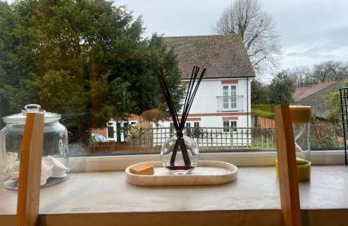 Modern and Cozy Retreat in Abingdon - Oxford- Sleeps 4 in a Quiet Location - Foto 15