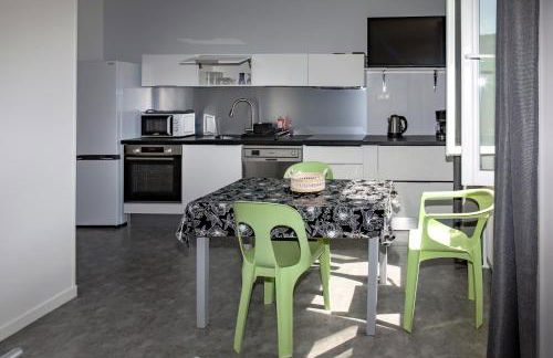 LA BATISSE l'arbre gris - Foto 1