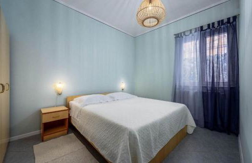 1 Bedroom Stunning Home In Sveti Lovrec - Foto 13