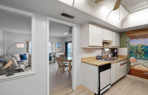Oceanfront Oasis - 2BR2BA direct oceanfront! - Foto 12