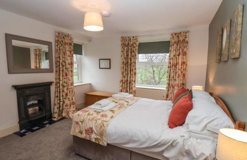 The Farmhouse - Photo 38