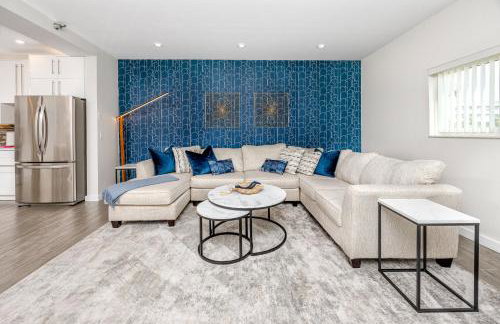 Redington Beach Retreat - Immaculate Beach Condo with Water Views, Pool, Hot Tub - Foto 8