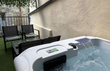 Luxury Room - Havre de paix avec jacuzzi privé - Foto 9