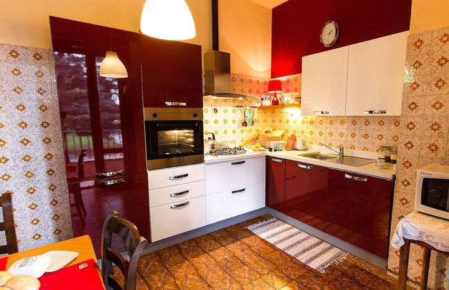 Connie s Apartment in Monvalle - Photo 3